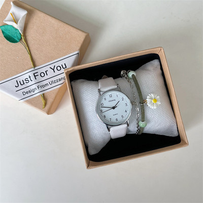 Γυναικείο ρολόι με δερμάτινο λουράκι