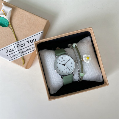 Γυναικείο ρολόι με δερμάτινο λουράκι