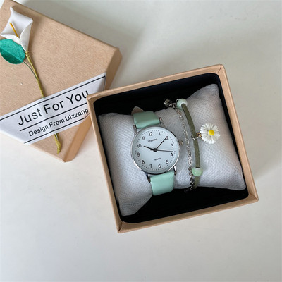 Γυναικείο ρολόι με δερμάτινο λουράκι