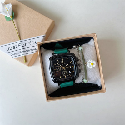 Moodne silikoonrihmaga naiste käekell