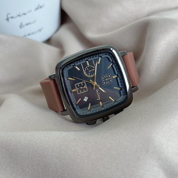 Moodne silikoonrihmaga naiste käekell