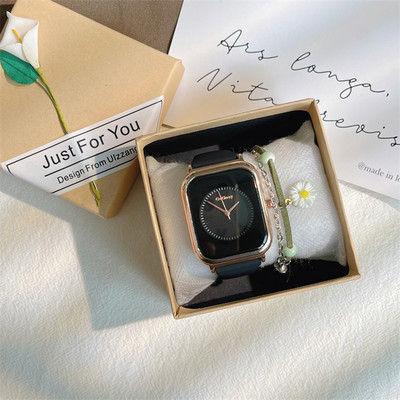 Moodne silikoonrihmaga kandiline käekell