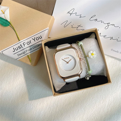 Moodne silikoonrihmaga kandiline käekell