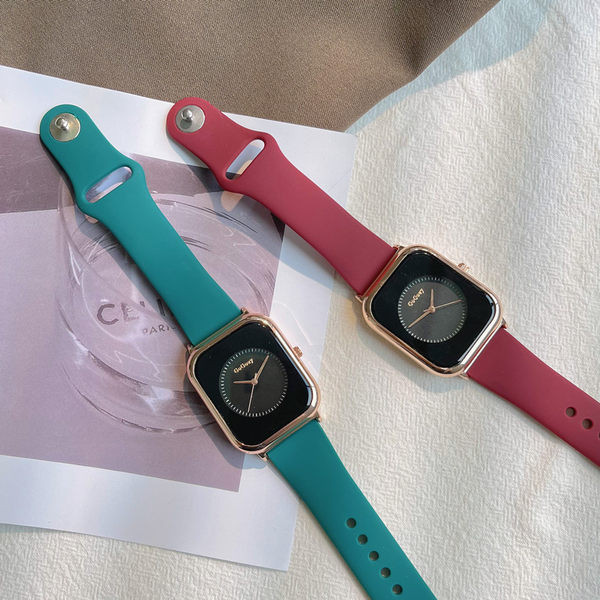 Moodne silikoonrihmaga kandiline käekell