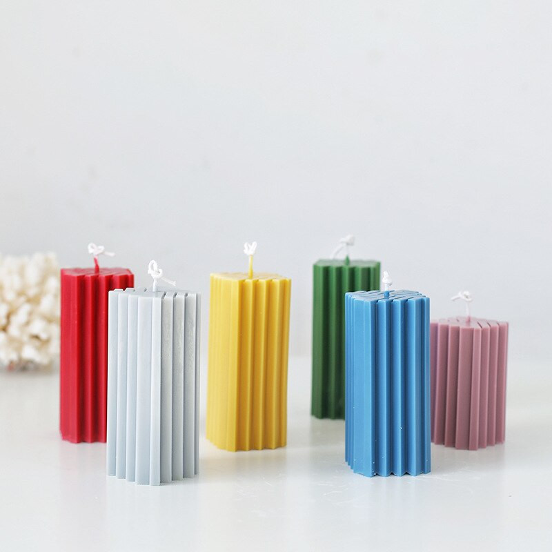 3D kootud geomeetrilise ruudukujulise samba kujuga küünla plastikvorm Käsitsi valmistatud aroomiteraapia küünlavorm küünlavorm hulgimüük