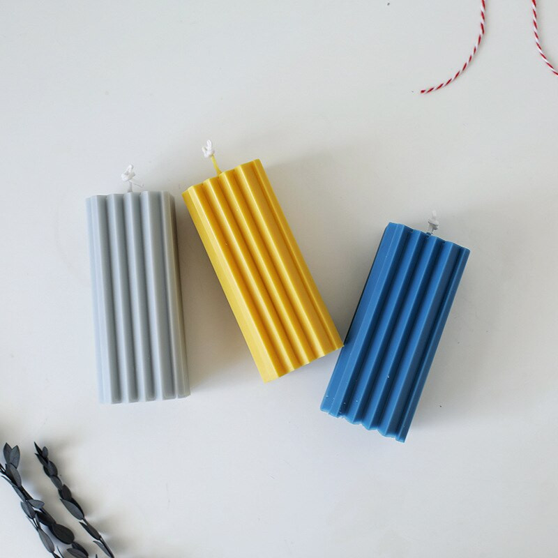 3D kootud geomeetrilise ruudukujulise samba kujuga küünla plastikvorm Käsitsi valmistatud aroomiteraapia küünlavorm küünlavorm hulgimüük