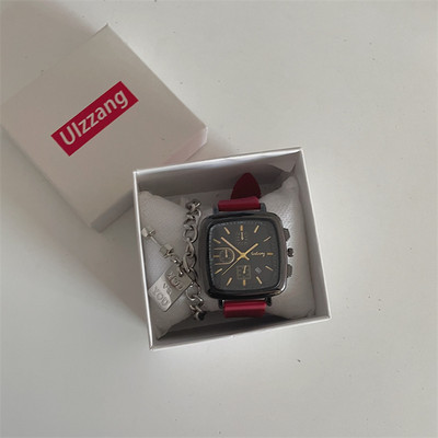 Ceas pătrat de damă cu curea din silicon