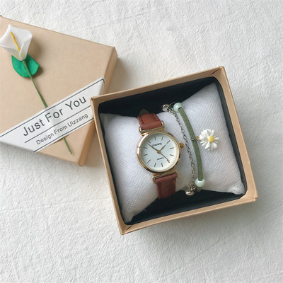 Μοντέρνο γυναικείο ρολόι με λουράκι από οικολογικό δέρμα - πολλά χρώματα