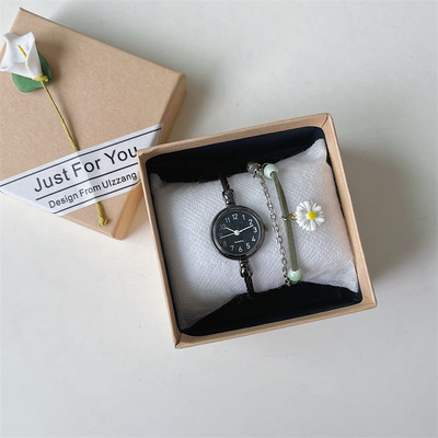 Μοντέρνο γυναικείο ρολόι χειρός, νέο μοντέλο