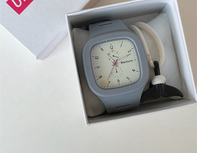 Naiste kandiline käekell erinevates värvides