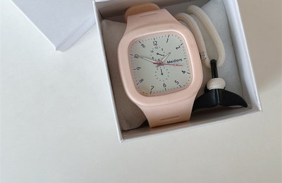 Naiste kandiline käekell erinevates värvides