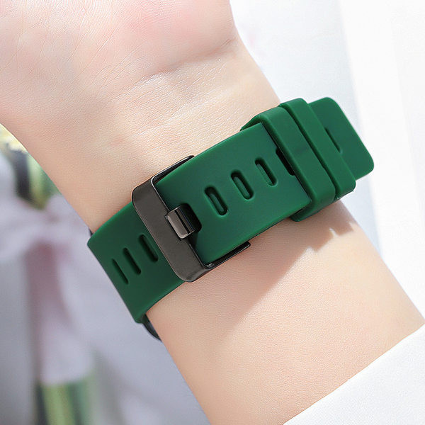 Ženski casual sat četvrtastog oblika