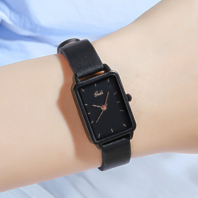 Γυναικείο casual ρολόι σε στυλ ρετρό