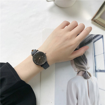 Νέο μοντέλο γυναικείο ρολόι από οικολογικό δέρμα