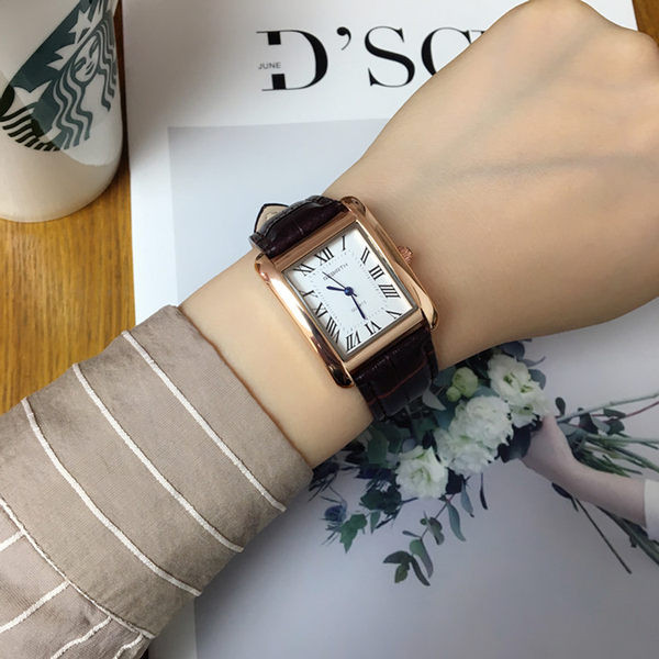 Laia rihmaga naiste käekell