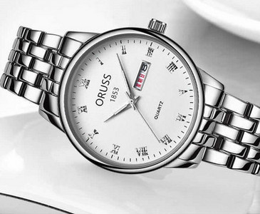 Νέο μοντέλο γυναικείο ρολόι με μεταλλικό κούμπωμα - αδιάβροχο