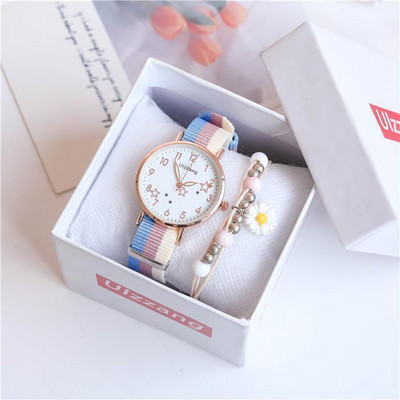 Υφασμάτινο γυναικείο ρολόι σε ανοιχτά χρώματα