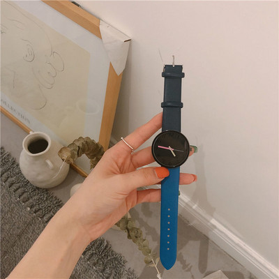 Νέο μοντέλο γυναικείο ρολόι με ιριδίζοντα χρώματα