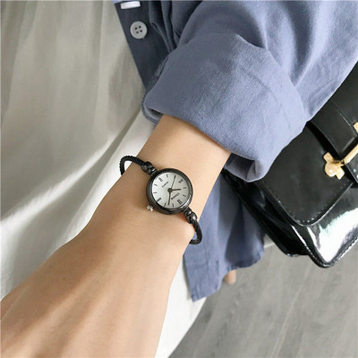 Terasest ümara kujuga naiste käekell