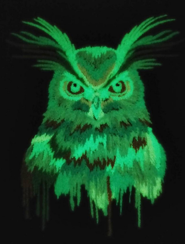 Šviečiantis „Sanbest“ siuvinėjimo siūlas švytintis tamsoje 800 metrų 150D/2 poliesterio siuvimas „pasidaryk pats“ rankų darbo kryžminio dygsnio siūlas TH00057