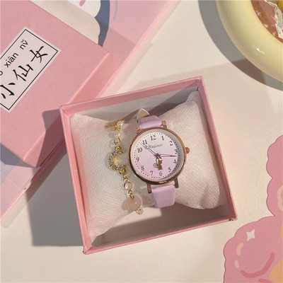 Ceas modern - cu curea din piele