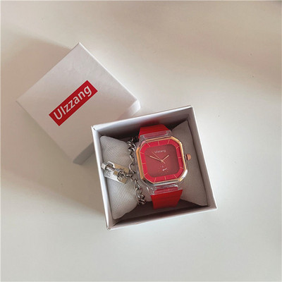 Γυναικείο τετράγωνο ρολόι με λουράκι σιλικόνης