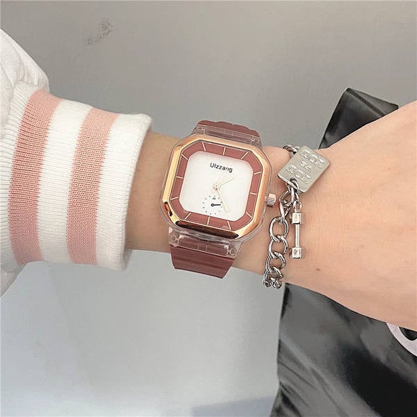 Γυναικείο τετράγωνο ρολόι με λουράκι σιλικόνης