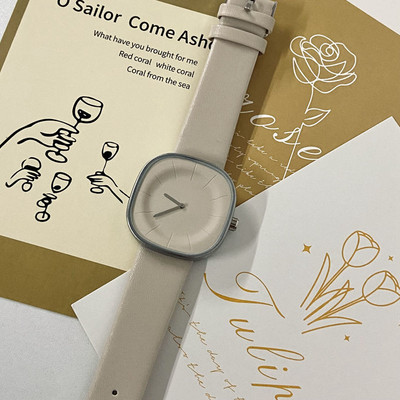 Ηλεκτρονικό γυναικείο ρολόι - καθαρό μοντέλο