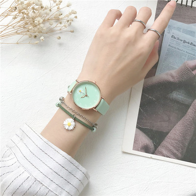 Dekoratiivse lillega naiste veekindel käekell