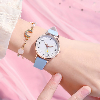 Dekoratiivse lillega naiste veekindel käekell