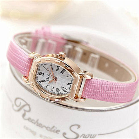 Ceas de dama modern cu curea din piele - model retro