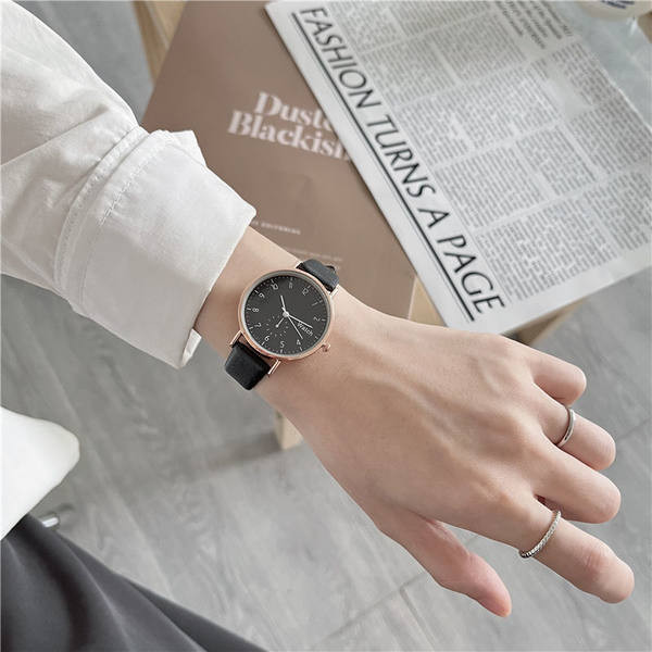 Naujo modelio moteriškas kelių spalvų laikrodis su odiniu dirželiu