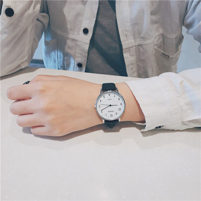 Casual ρολόι σε στυλ ρετρό