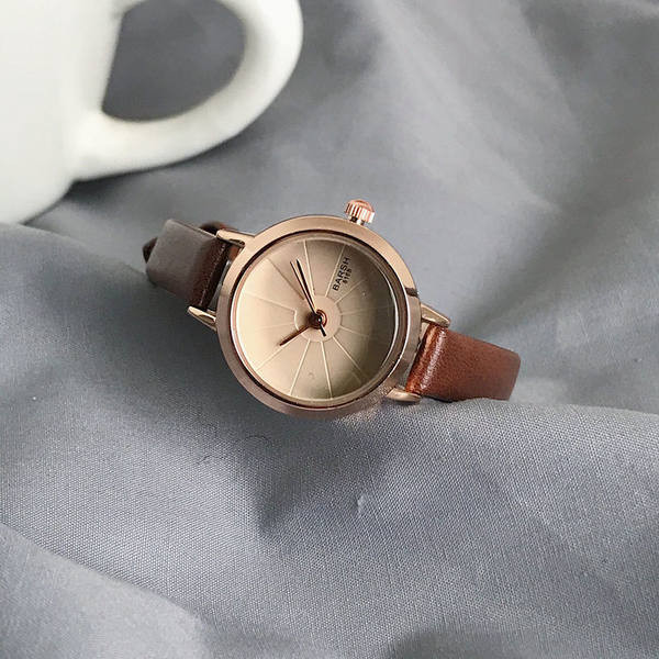 Ceas de dama model nou cu curea din piele ecologica