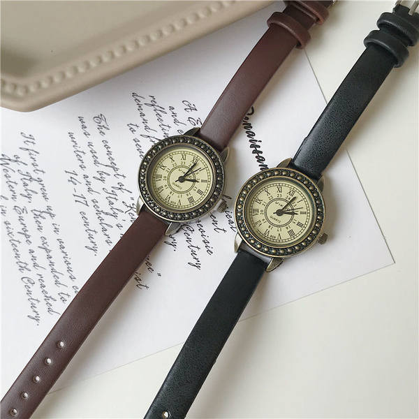 Ceas rotund model nou pentru femei