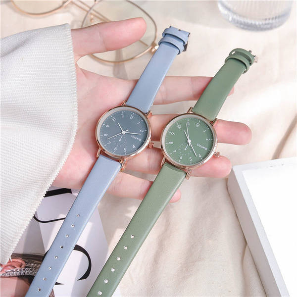 Vandeniui atsparus moteriškas laikrodis su odiniu dirželiu