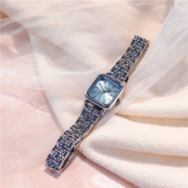 Naiste elegantne hõbedane käekell