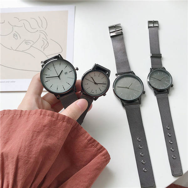 Γυναικείο μοντέρνο ρολόι με μεταλλικό λουράκι