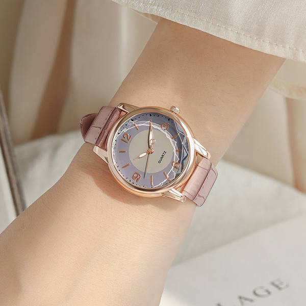 Γυναικείο απλό ρολόι με στρογγυλό σχήμα