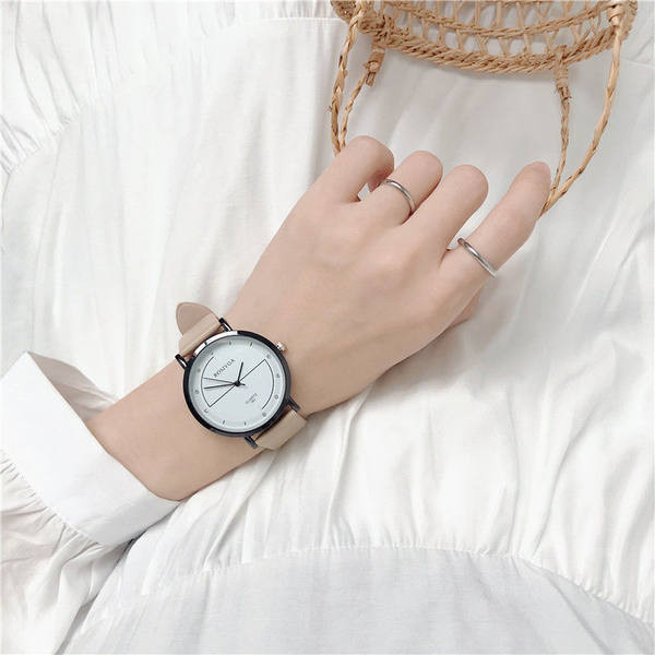 Casual ženski sat - okruglog oblika
