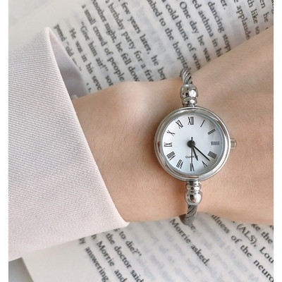 Γυναικείο ρολόι τύπου casual βραχιόλι
