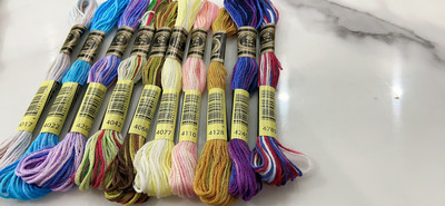 10 χρώματα ανά σετ Ποικιλόχρωμα 6 σκέλη 8 μέτρα ανά κουβάρι Παραλλαγή χρώματος Βαμβακερό κέντημα νήμα Βαμμένο σταυροβελονιά