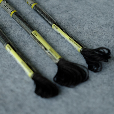 Pachet de 3 bucăți pe culoare Artă 317W, luciu ridicat, ață de broderie metalică, ață de cusătură în cruce, 8 metri fiecare frișcă