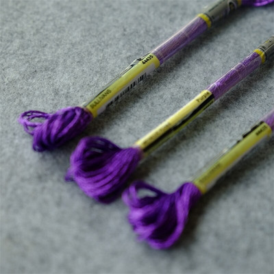 Pachet de 3 bucăți pe culoare Artă 317W, luciu ridicat, ață de broderie metalică, ață de cusătură în cruce, 8 metri fiecare frișcă