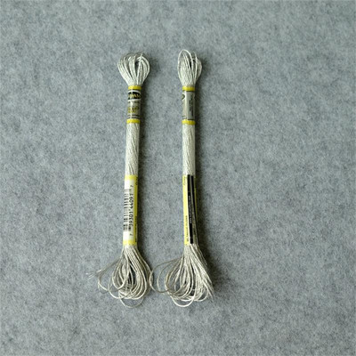 Pachet de 3 bucăți pe culoare Artă 317W, luciu ridicat, ață de broderie metalică, ață de cusătură în cruce, 8 metri fiecare frișcă