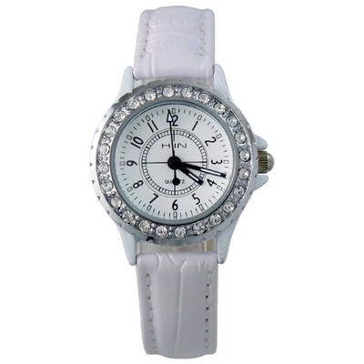 Nahast rihma ja dekoratiivkividega uus mudel naiste käekell