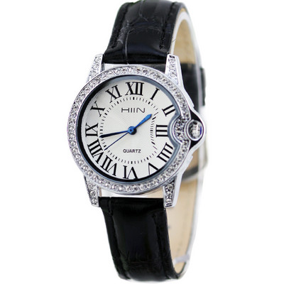 Nahast rihma ja dekoratiivkividega uus mudel naiste käekell