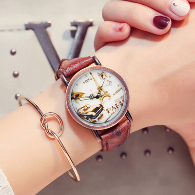 Ρετρό κομψό γυναικείο ρολόι με δερμάτινο λουράκι