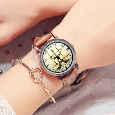 Ρετρό κομψό γυναικείο ρολόι με δερμάτινο λουράκι