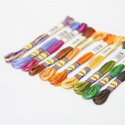 10 χρώματα ανά σετ Ποικιλόχρωμα 6 σκέλη 8 μέτρα ανά κουβάρι Παραλλαγή χρώματος Βαμβακερό κέντημα νήμα Βαμμένο σταυροβελονιά